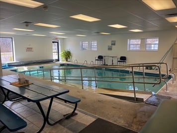 Therapy pool