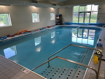 Aquatic therapy pool