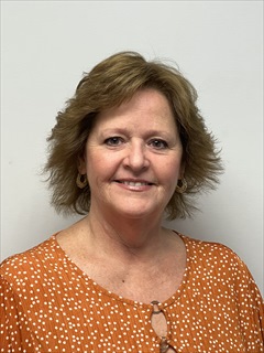 Headshot of Karen Sheldon, Lead Patient Service Specialist