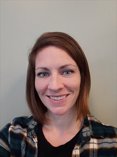 Headshot of Liz Kruck, PTA, Patient Service Specialist